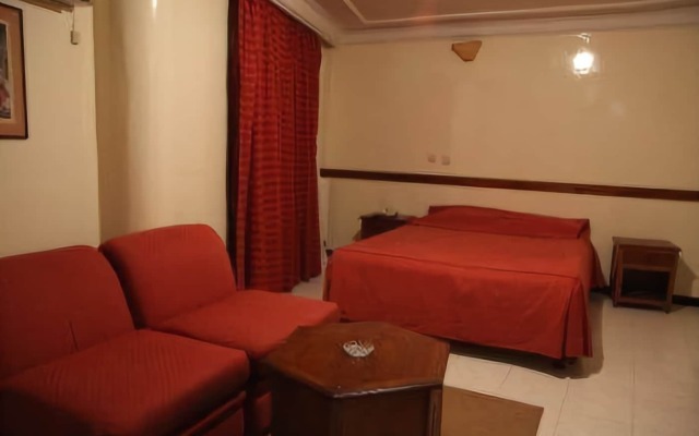 Отель Hôtel Casablanca Марокко, Касабланка - отзывы, цены и фото номеров - забронировать отель Hôtel Casablanca онлайн комната для гостей