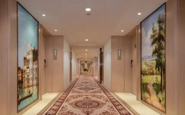 Vienna International Hotel