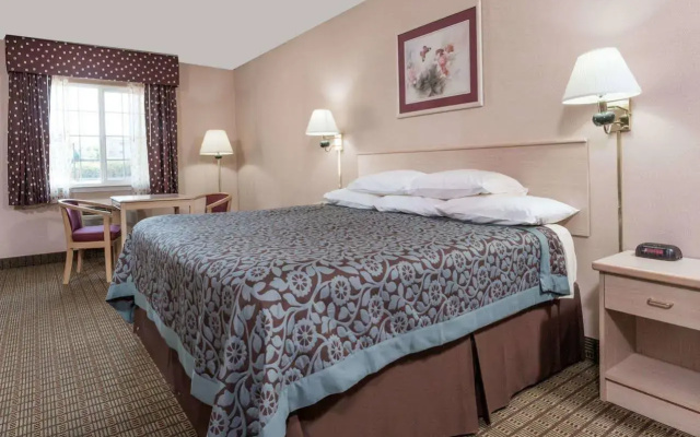 Days Inn by Wyndham Portland Central