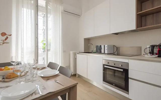 Spinoza - Modern 1 br With Balcony Steps From Piola