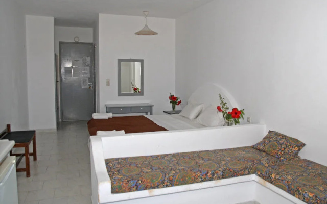 Kardamos Hotel