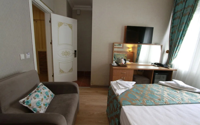 The Moonlight Hotel