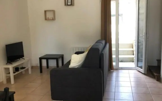 Mila, F3 avec extérieur et parking
