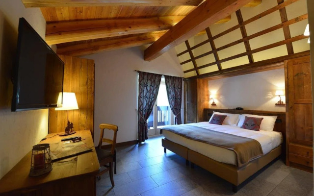 Hotel De La Tor