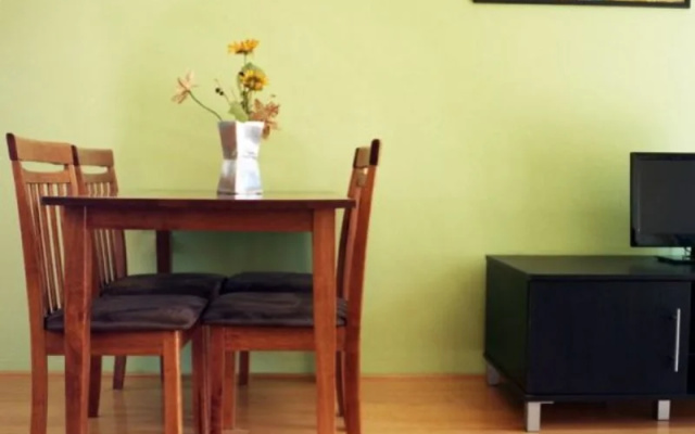 Studio Q Apartments
