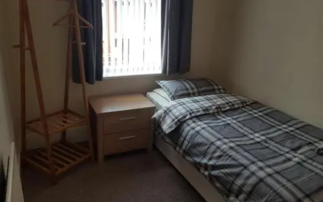 Macadam Apartment
