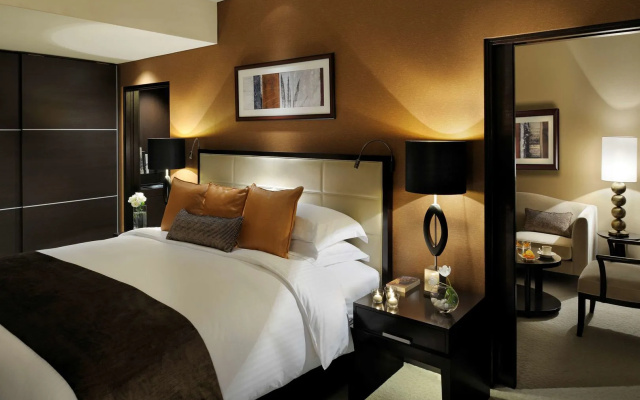 Отель JW Marriott Hotel Marina