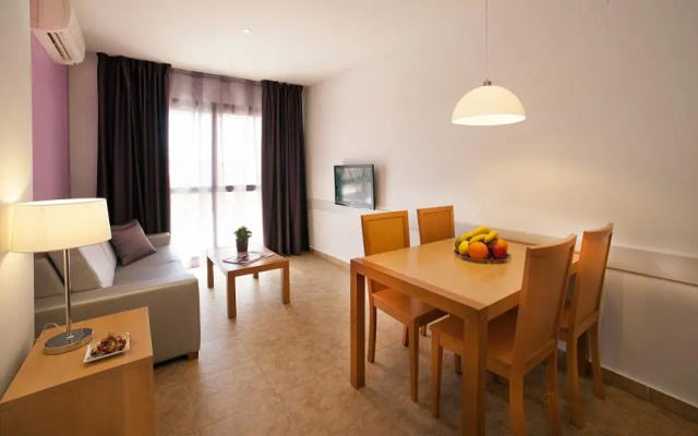 Leo Punta Umbria III - Adults Only