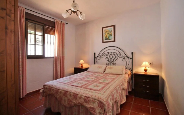 1075 Villa Rosa