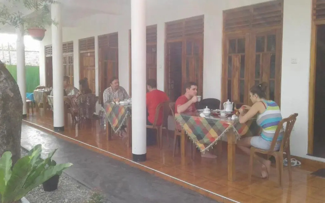 Sayura Beach Hotel