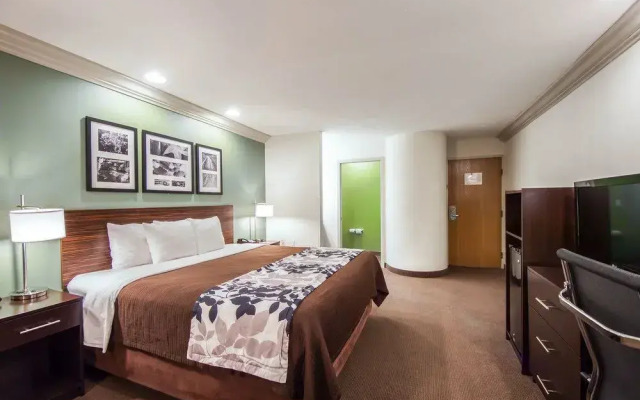 Sleep Inn & Suites