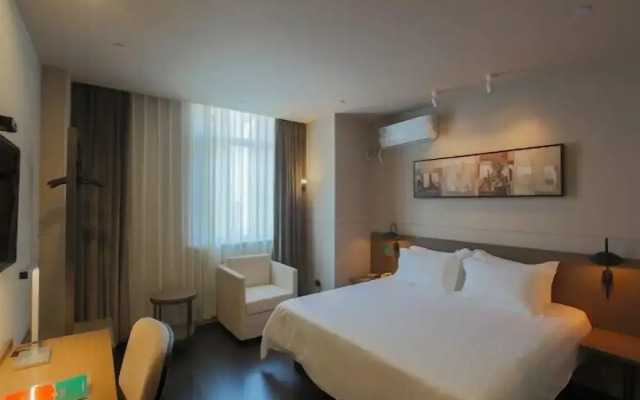 Jinjiang Inn Select Fanchang RT-Mart Business Plaza