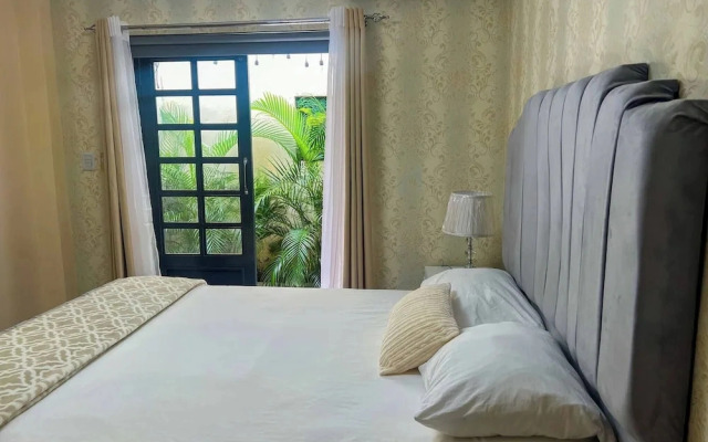 Colonial Leyton Apartment