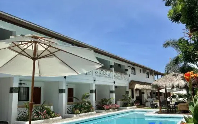 Alona Garden Suites