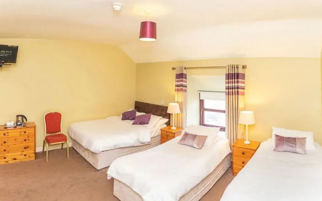 Larkins Pub Restaurant and B&B