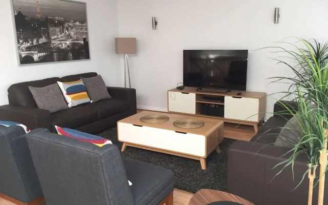 Specialty Accommodation – Adelaide Dress Circle Apartments