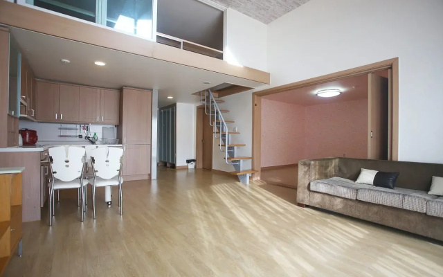 Coop Sweet House