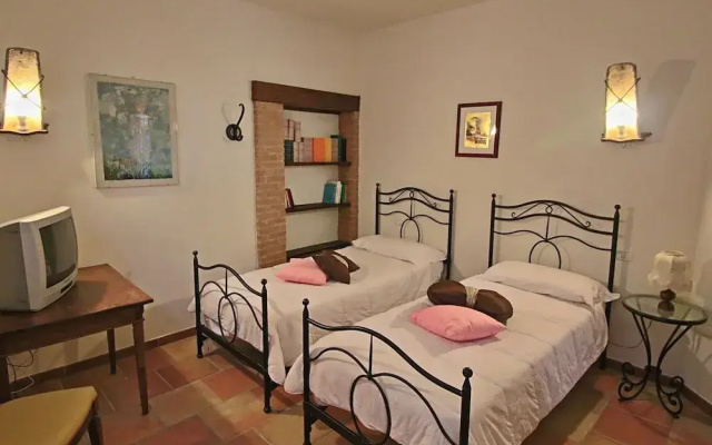 Large Holiday Home in Cagli With Pool