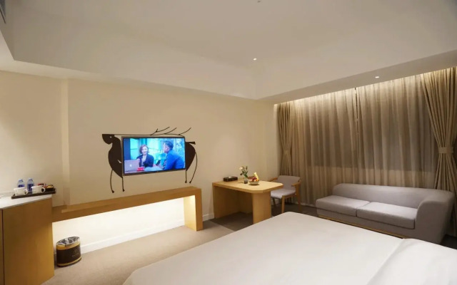 Ceramics International Hotel