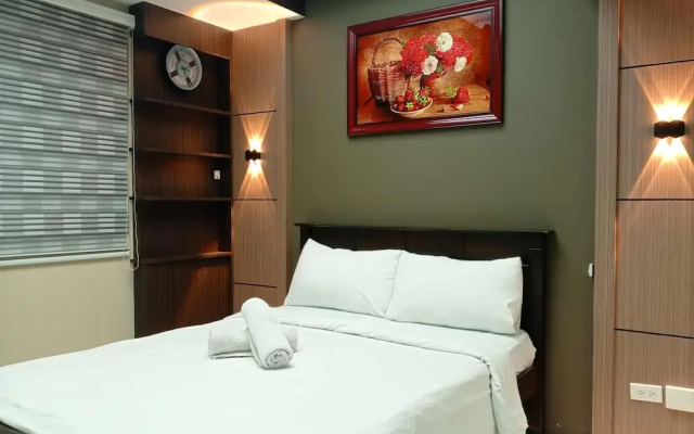 Cozy Manila Condo Retreat With Shared Pool
