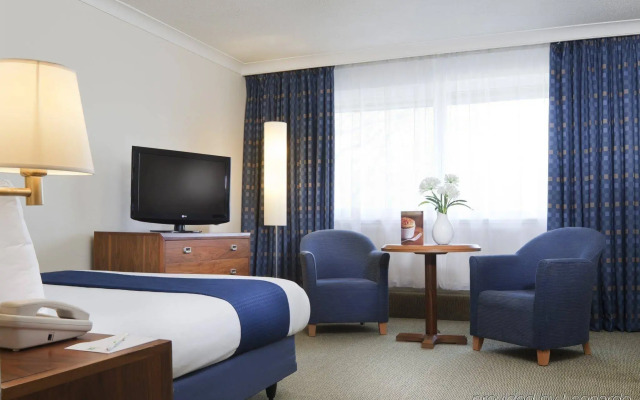 Holiday Inn Stoke on Trent M6, Jct 15 by IHG