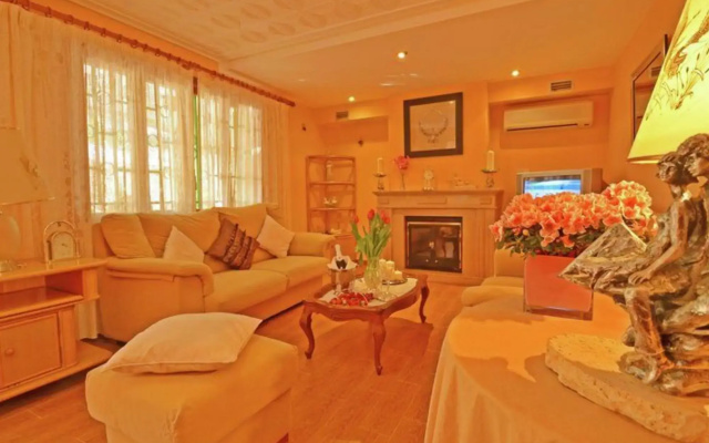Modern Chalet with Private Pool in El Toro Majorca