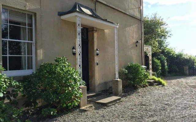 Roseneath House