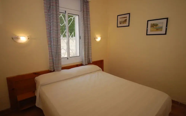 Cozy Apartment in Sant Feliu de Guíxols With Swimming Pool