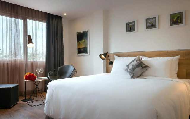 C Central Hotel
