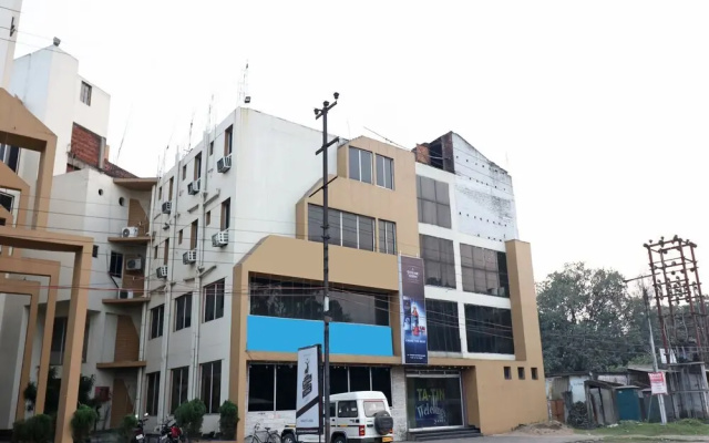 Hotel Ta Tin By OYO Rooms