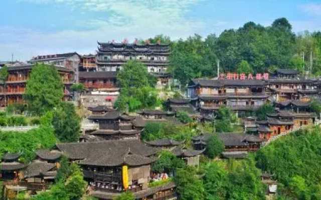 Tuwang Palace · Eight Halls, Furong Town (Waterfall View, Core Scenic Area)