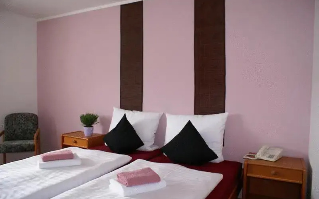 TRiOTEL