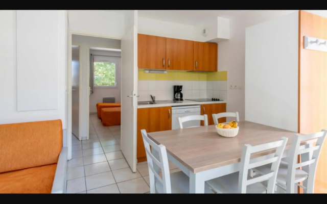 Le Domaine des Grands Lacs-OneBedroom Apartment