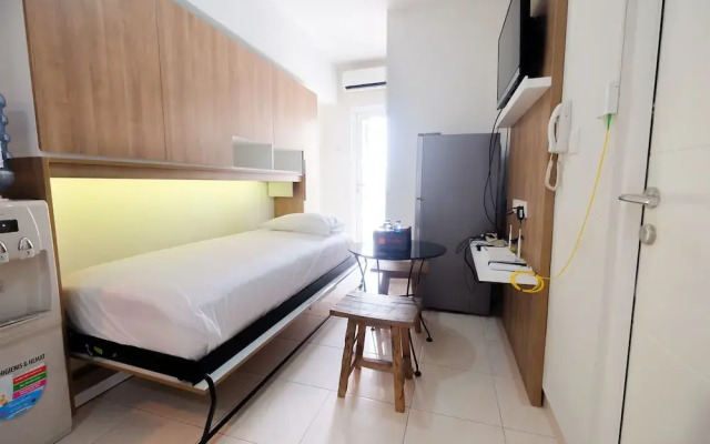 Modern and Cozy 2BR @Springlake Bekasi Apartment