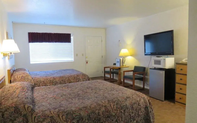 Rim Rock Motel Alturas