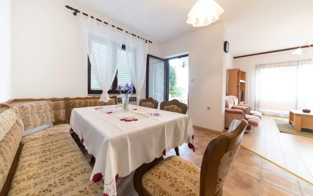 Villa Petar 1 - 10m From sea - H