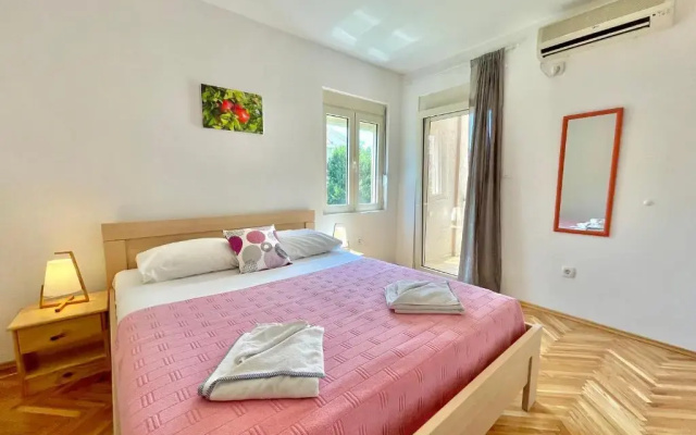 Garden House Budva