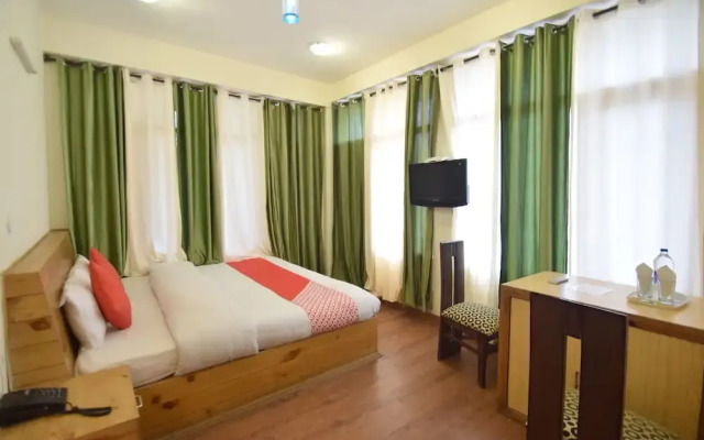 OYO 10636 Hotel The Himalayan Bliss