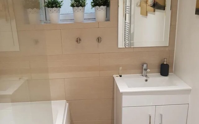 First St Johns Hill Apartment 3