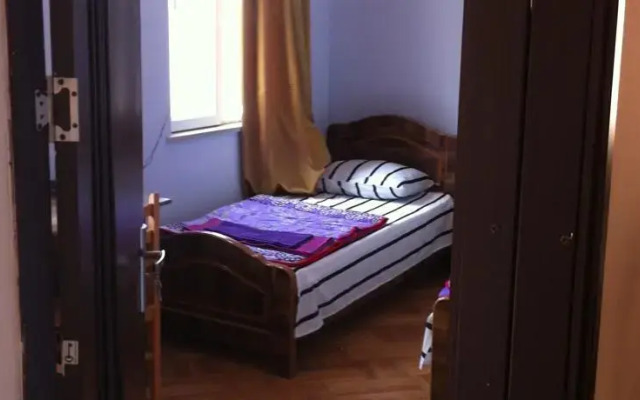 Saba Hostel