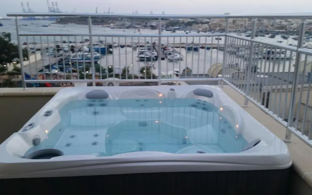 Seagull Penthouse Marsaxlokk