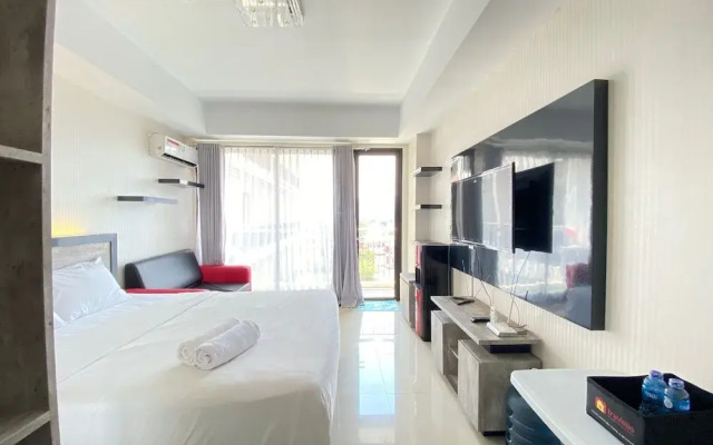 Bright Studio Room at Beverly Dago Apartment