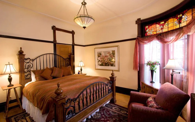 The Madeleine Inn