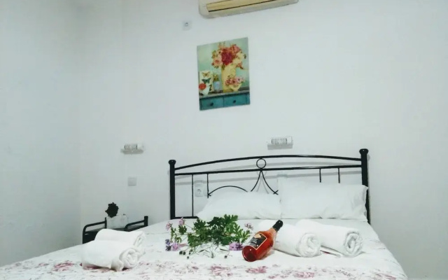 Studios Aretousa