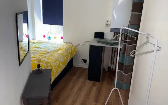 Ayr Town Centre Apartment - 3 Bedrooms