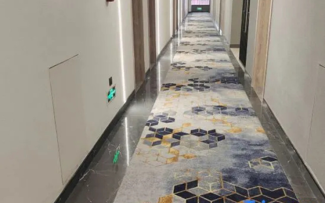 Yuman Yazhi Hotel
