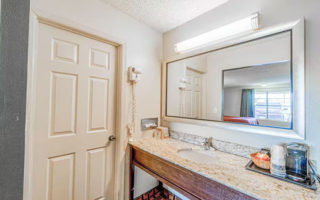 Lone Star Inn