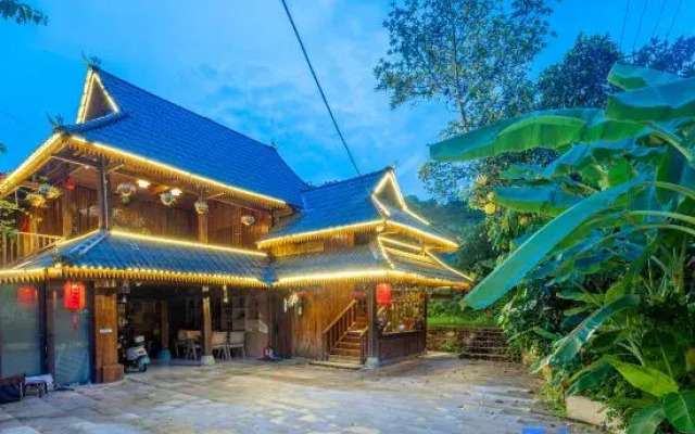 Cloud Courtyard B&B (Manhona Natural Village)
