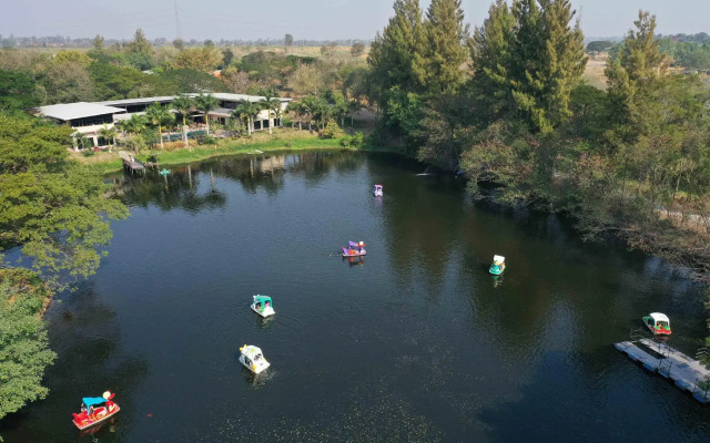 Fountain Tree Resort (SHA Extra Plus)