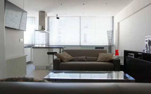 Faubourg Saint-Honoré - Studio - Paris 8